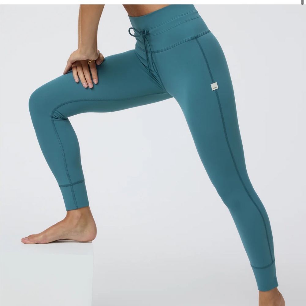 Vuori daily legging Medium barely worn